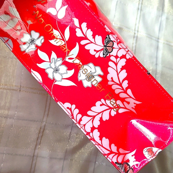 NWT Ted Baker Red Floral Glossy Tote - Picture 10 of 15